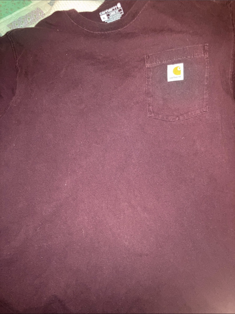 Carhartt loose fit , with pocket , XL t shirt , burgundy